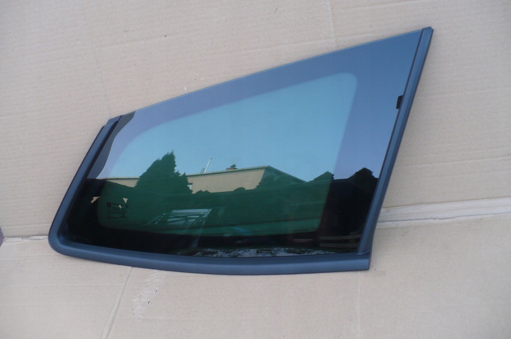 фото №1, Opel insignia b ii 17r kombi - стекло задняя правая