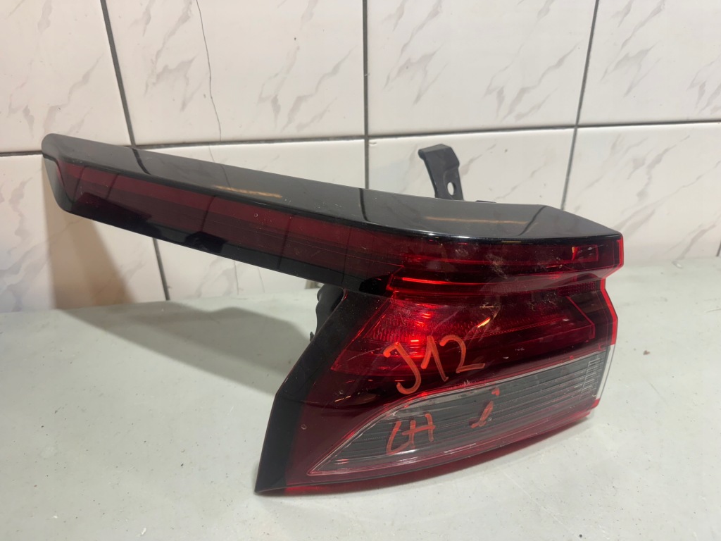 фото №1, Nissan qashqai iii j12 лампа лівий задня europa led