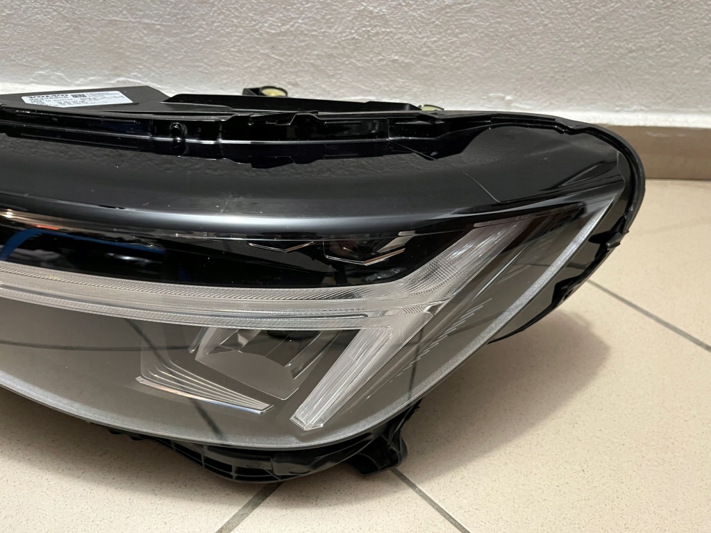 Лампа передняя перед левая volvo xc40 xc-40 lift full led 22- 32338908 Киев