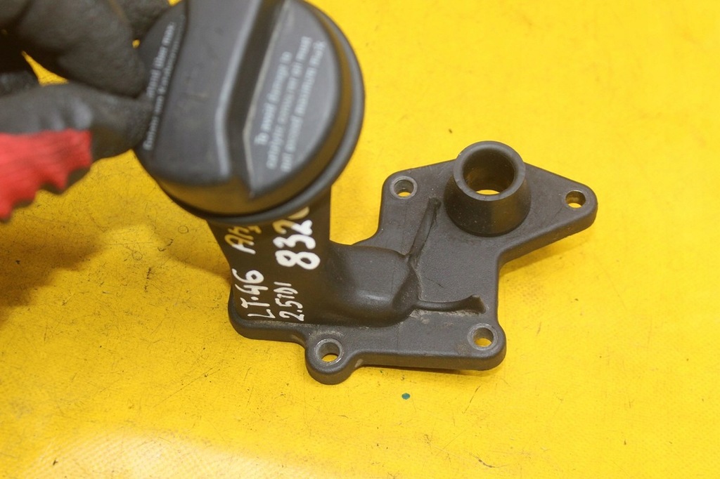 фото №5, Кришка горловина заливної оливи 2.5 tdi vw lt 35 46 28 074115308c