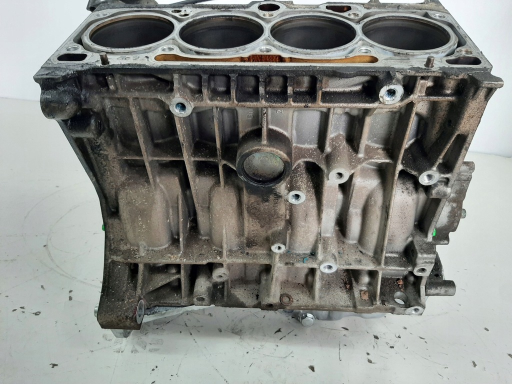 фото №10, Audi a4 b5 1.6 8v lift 01r блок двигателя wal поршни поддон alz