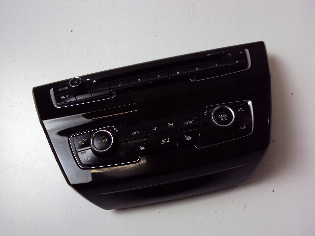 фото №1, Панель радио кондиционера bmw x1 f45 f46