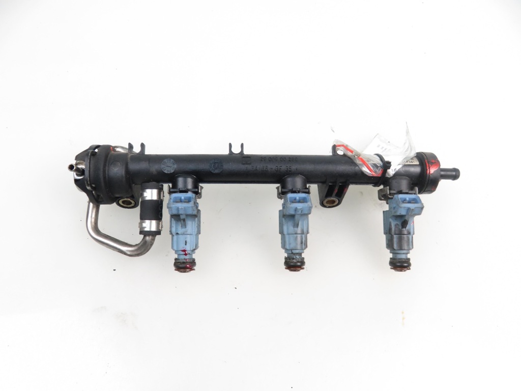 Купить Молдинг впрыскная smart 450 0.6 2435170146