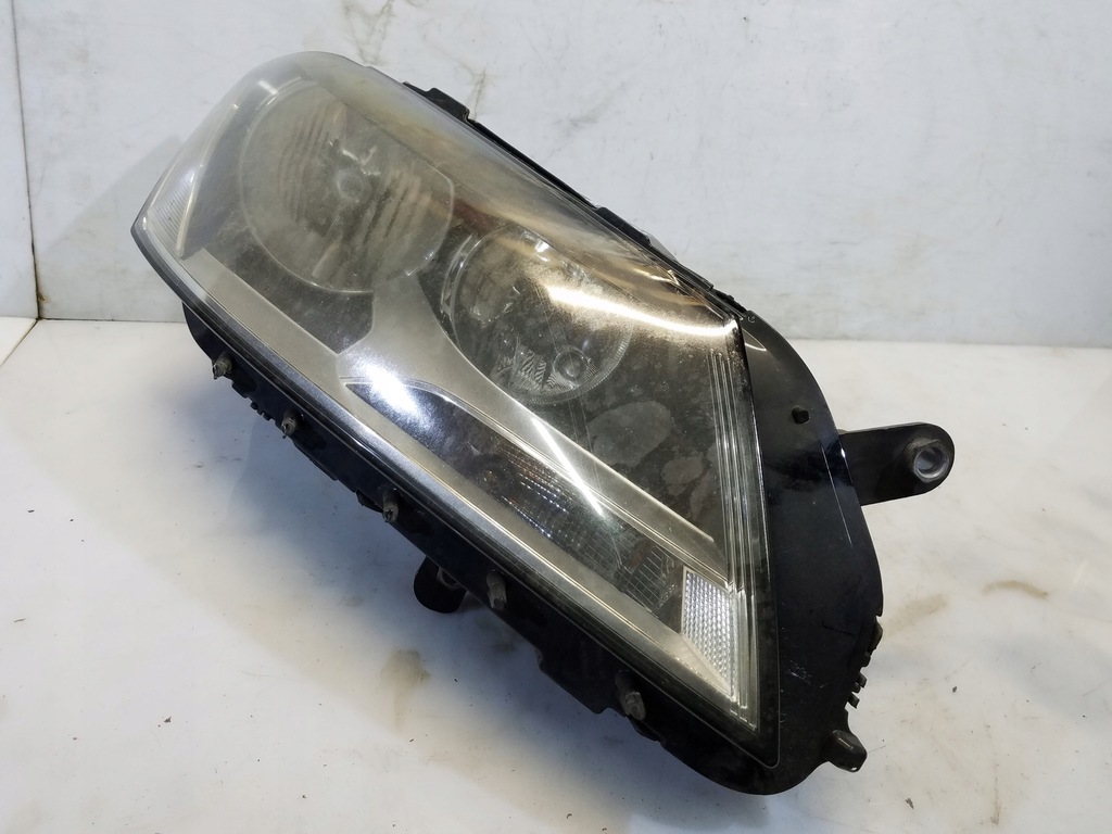 фото №7, Лампа перед правая vw passat b7