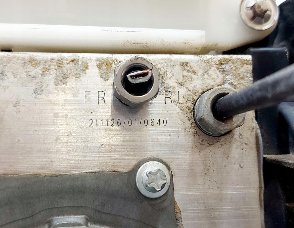 фото №8, Land rover defender l663 21r. насос тормозная abs my42-2d522-ah