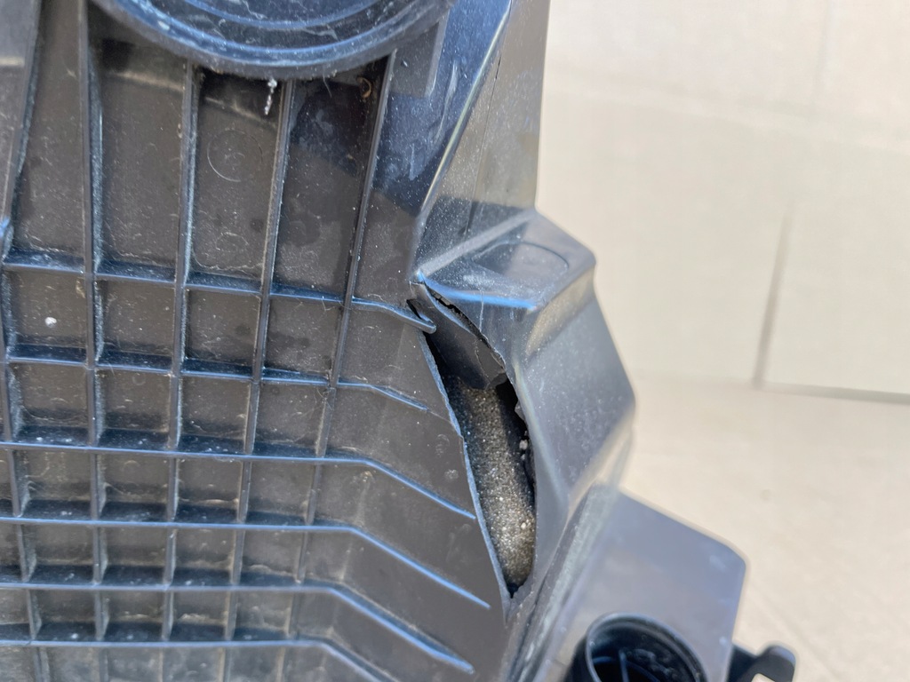 фото №5, Audi a4 b8 8k 8k0133835bf корпус фильтра воздуха