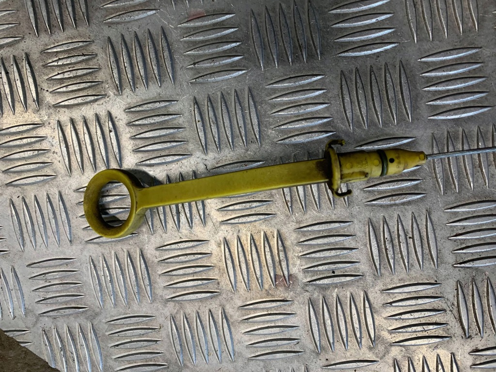 фото №3, Щуп уровня масла 03l115611r volkswagen crafter 2.0