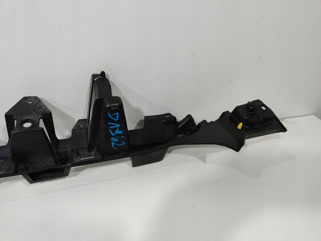 фото №8, Land rover discovery 5 v l462 напрямна бампера задня hy32-17b861-ac