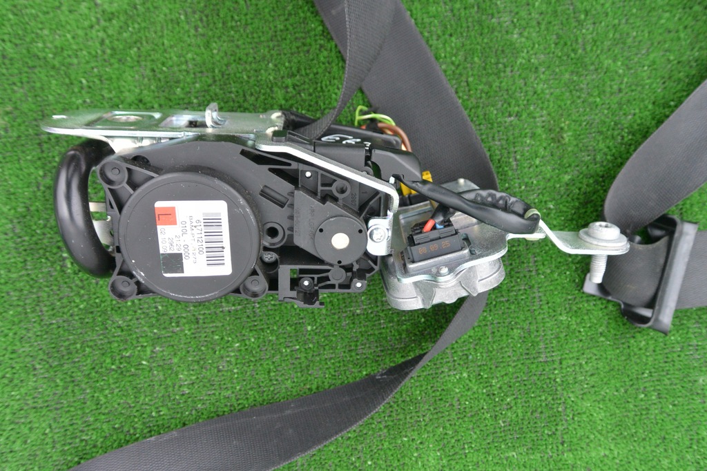 фото №10, Pas безопасности перед mercedes e-klasa w212