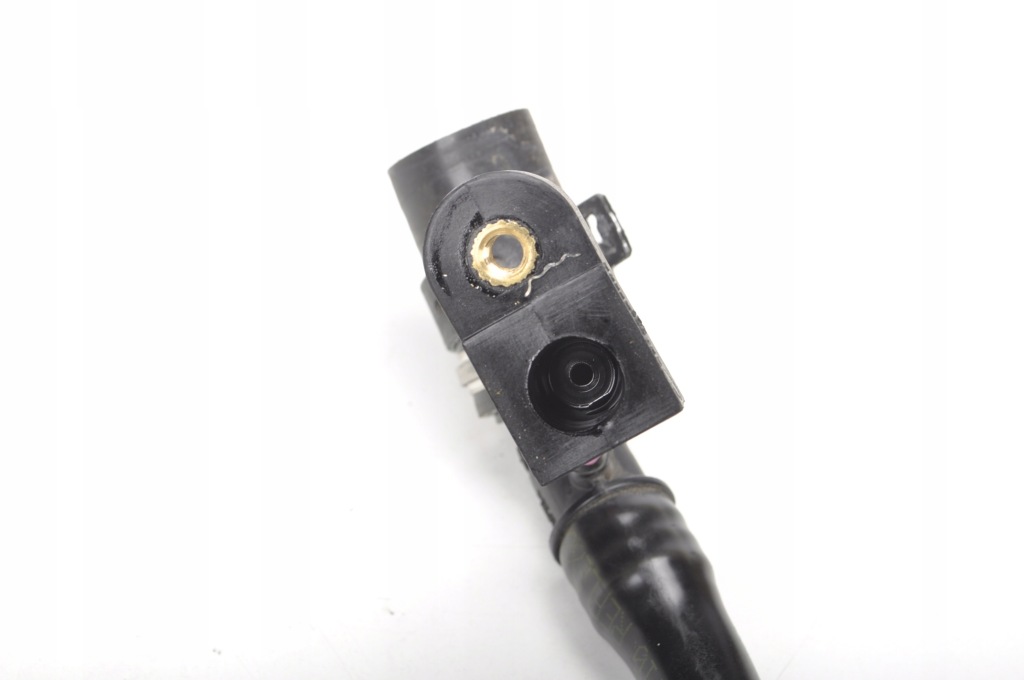 фото №5, Aston martin db11 5.2 труба шланг левый