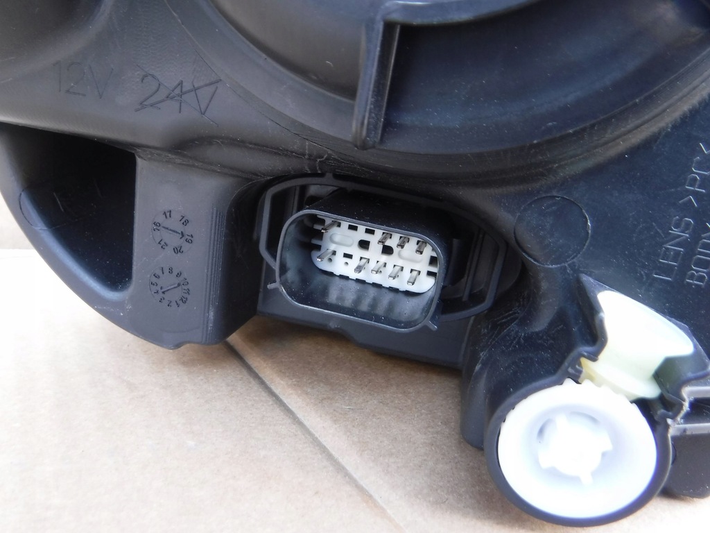 фото №9, Лампа фара левая led ford focus mk4