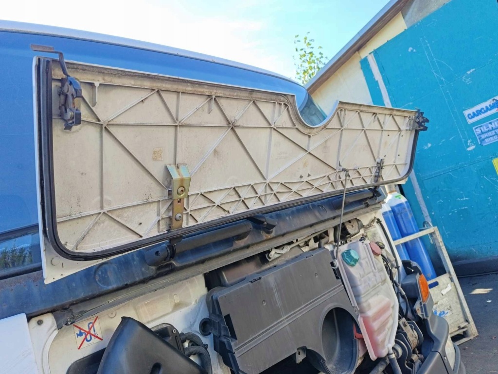 Передня капот mercedes atego 1 250 zł netto Ціна