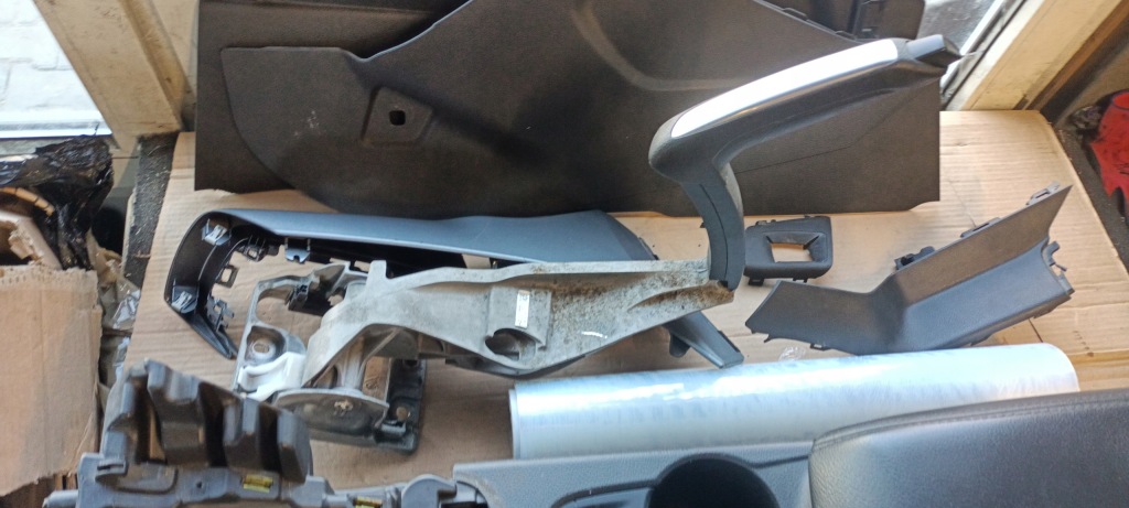 Focus mk3 kompletny туннель средний подлокотник европа Киев