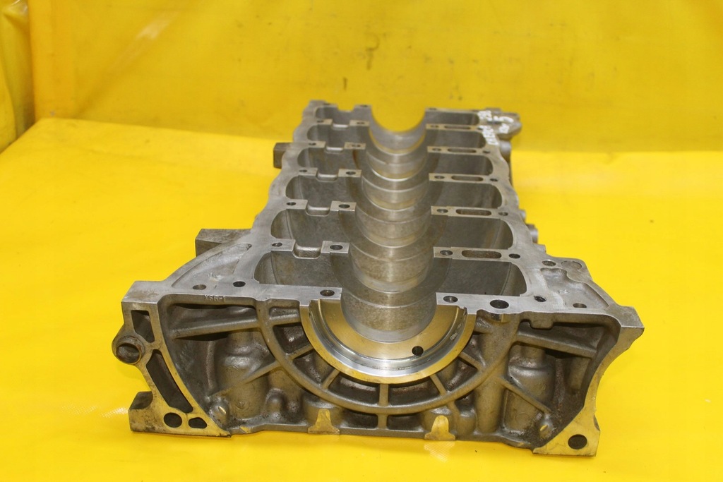 фото №7, Основание вала коленчатого epica 2.5 b x2501