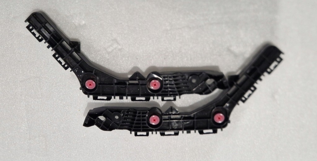 фото №1, Toyota corolla cross направляющая правый левый задняя 52576-16010 52575-16010