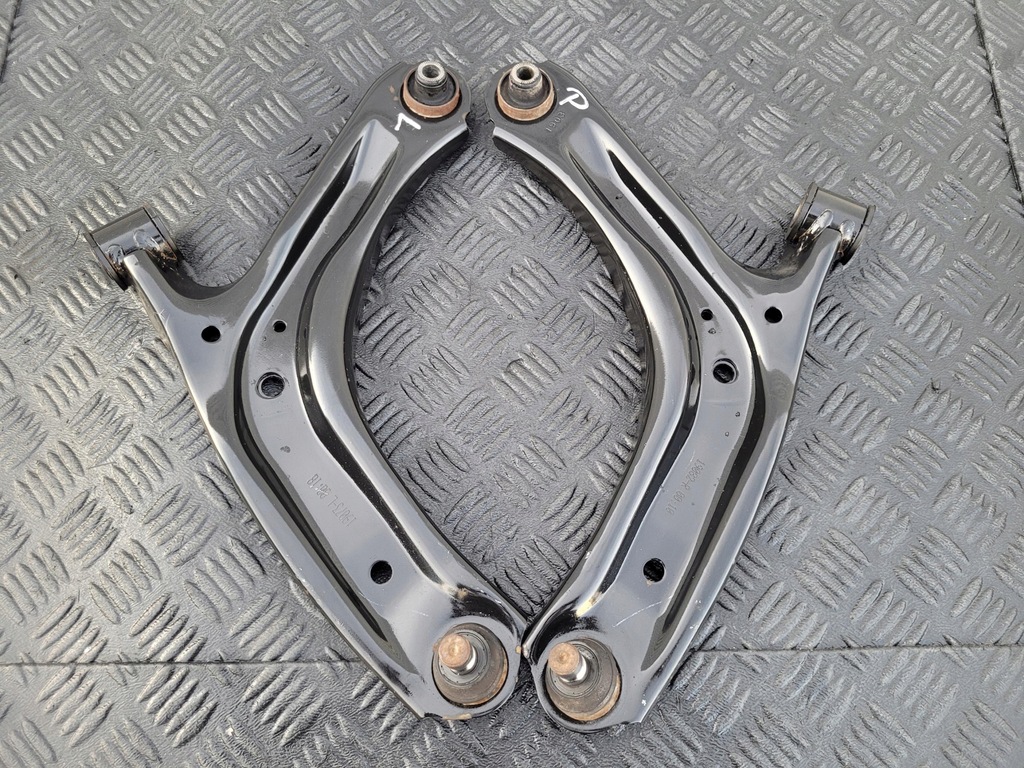 фото №1, Рычаг перед передний нижний правый dacia spring