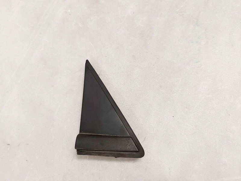 фото №1, Citroen ds3 треугольник крыла заглушка правая 18379b