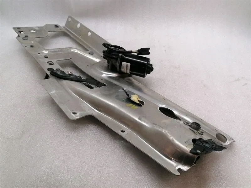 Двигун двірник передніх aston martin 17504 Зі Шроту