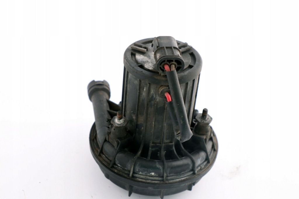 Купить Bmw e60 e61 e64 e90 lci насос вторичного воздуха 7506210