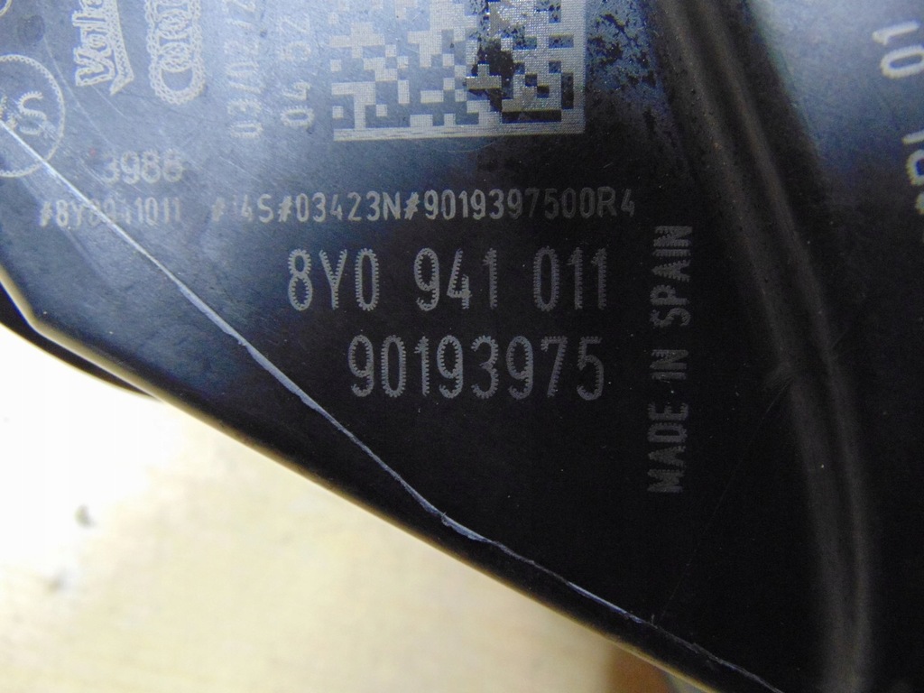 фото №15, Лампа левая перед audi a3 8y 8y0941011 europa