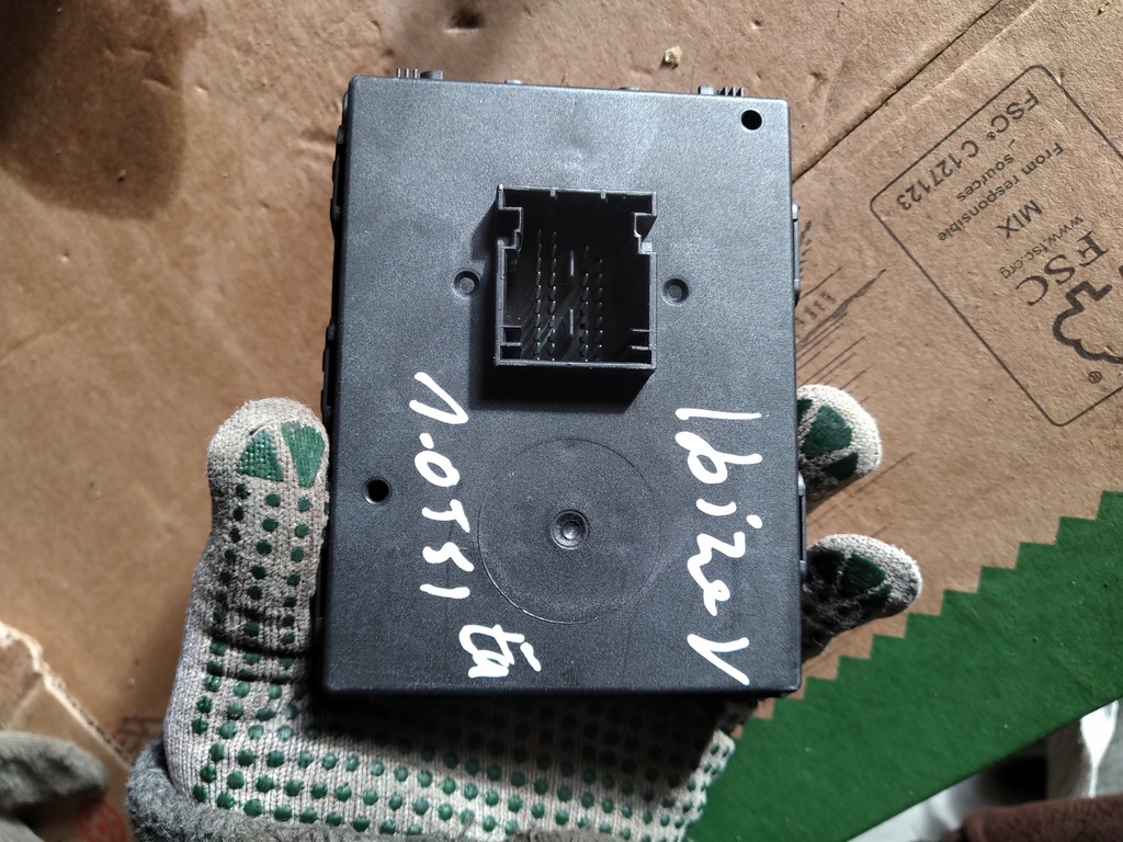 фото №6, Seat ibiza v 6f 1.0tsi бортовой компьютер набор 04c907309at