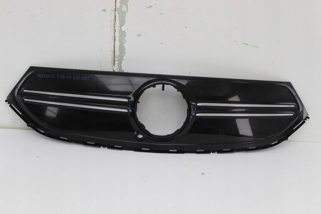 фото №1, Mercedes eqb 243 w243 x243 решётка радиатора