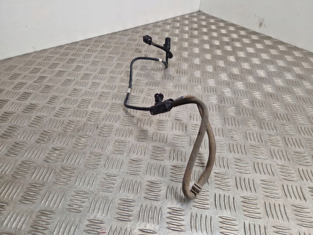 Peugeot expert 2018 пабтрубок  / трубка жидкость adblue Недорого