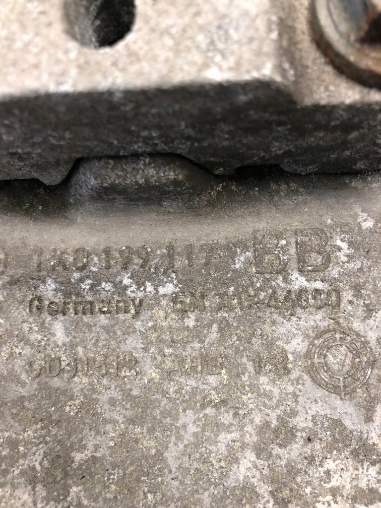 фото №6, Кронштейн подушка коробки vw golf vi 1k0199555ac