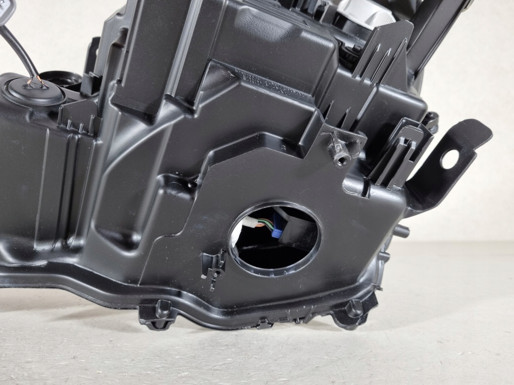 Lexus ux рестайлинг  full led фара правый  перед передняя Оригинал