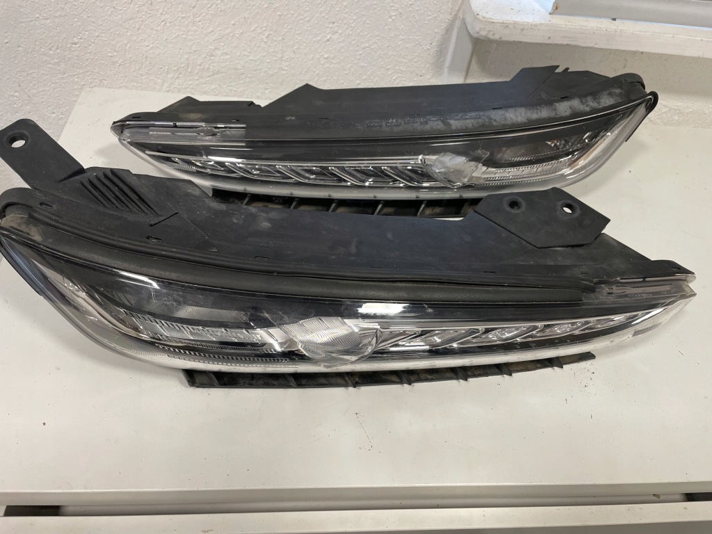 Фара протитуманна фара led drl праві лівий перед оригінал hyundai kona 92208-j9000 92207 Зі Шроту