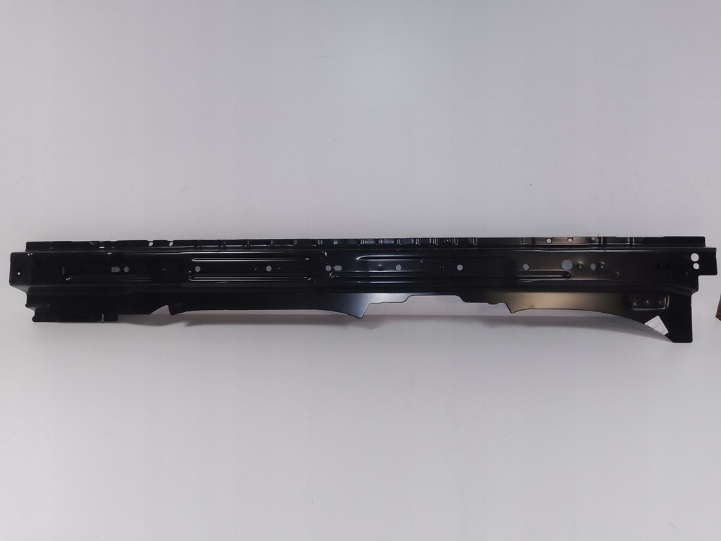 фото №6, D642 - land rover velar порог внутренний правый lr091148