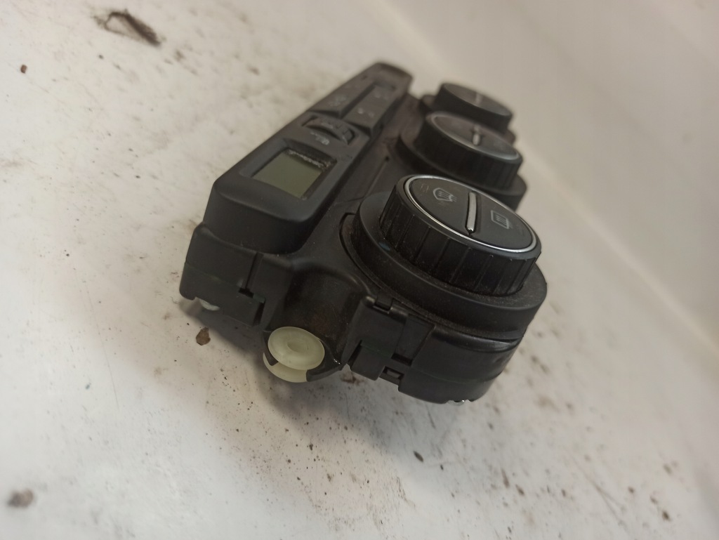 фото №9, Volkswagen passat b6 панель обдув кондиционера 3c0907044da