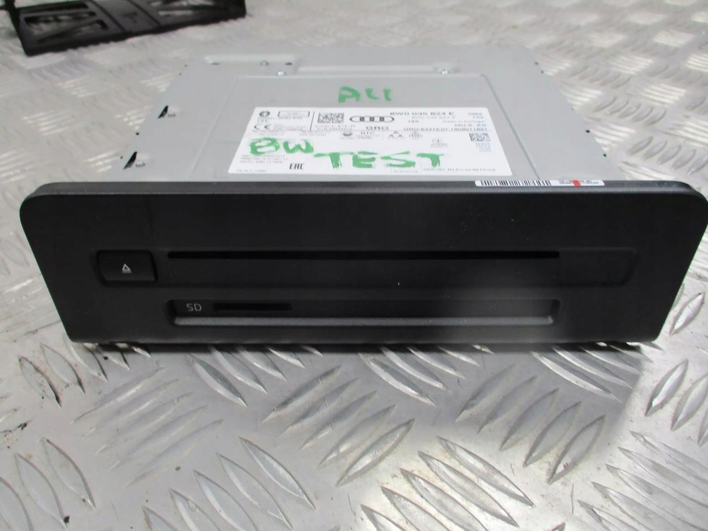 фото №5, Мультимедиа 8w0 8w0035824e audi a4 b9 2019r. монитор 8w1919604