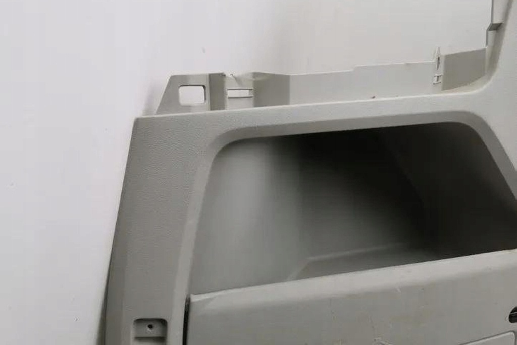 фото №11, Левая обивка багажника chrysler grand voyager v rt 1gl77es3ae 2.8l