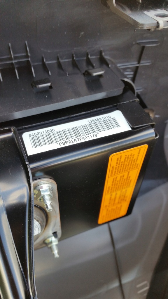 фото №9, Консоль приборная панель подушка безопасности air bag ремни hyundai i20