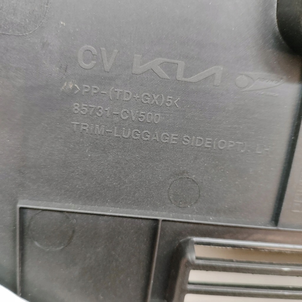 фото №7, Kia ev6 2023 левая сторона другое элементы отделка багажника