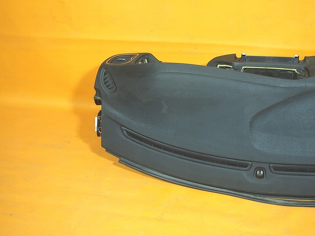 фото №5, Volvo v40 ii панель приладів приладова консоль rhd uk оригінал