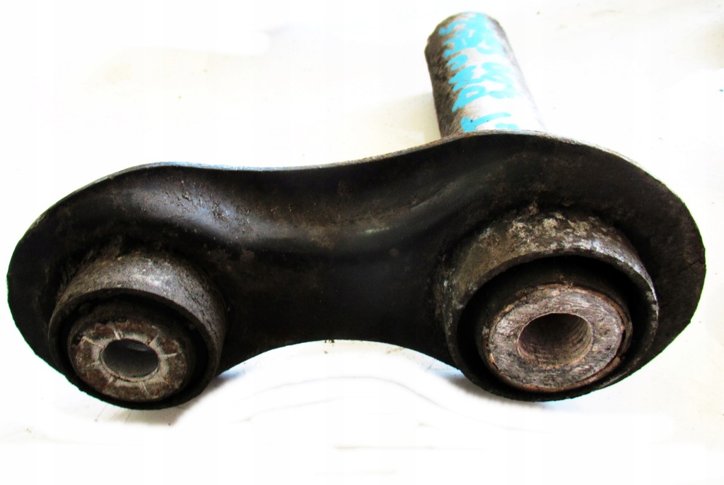 фото №5, Bmw 7 e65 3.0 d втулка кронштейн важеля задня