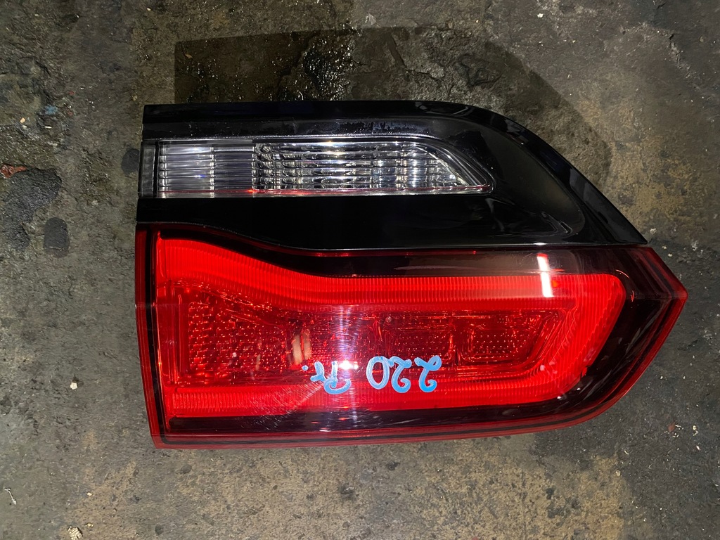 фото №1, 220 jeep grand cherokee wk2 лампа задняя правая