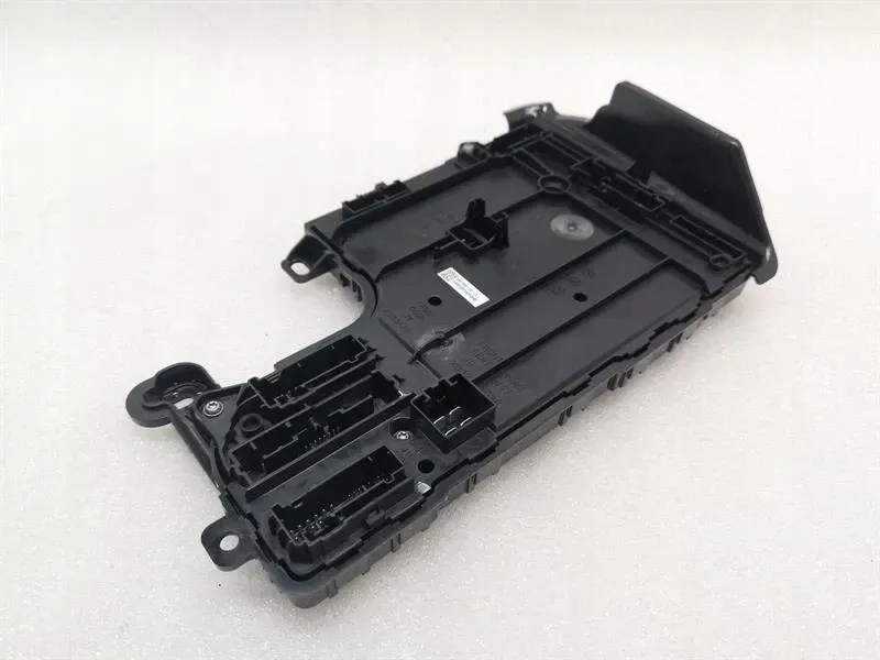 Tesla модуль электронный 1567455 в Украине