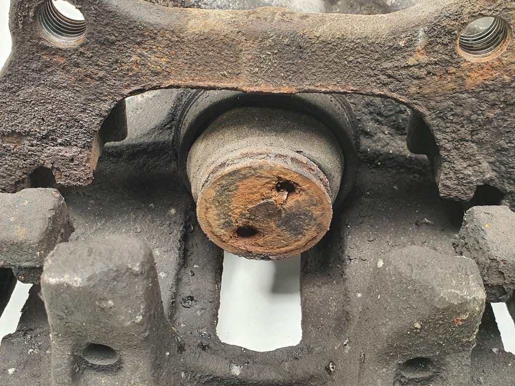 фото №5, Супорт гальмівний правий задня citroen c5 iii x7