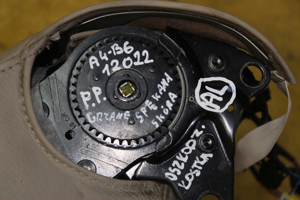 фото №9, Спинка сиденье правый перед передние audi a4 b6