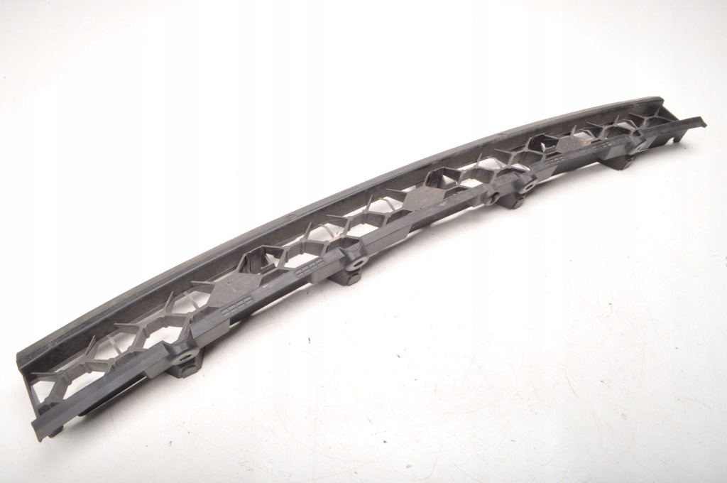 фото №1, Volvo v60 ii направляющая бампера задняя задний середина 31455676