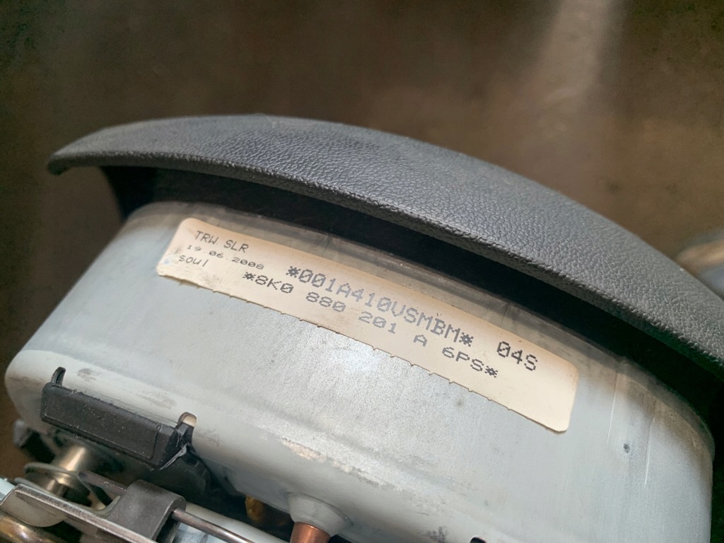 фото №7, Audi a4 b8 08-12 панель приладів приладова консоль ремені oryg демонтаж