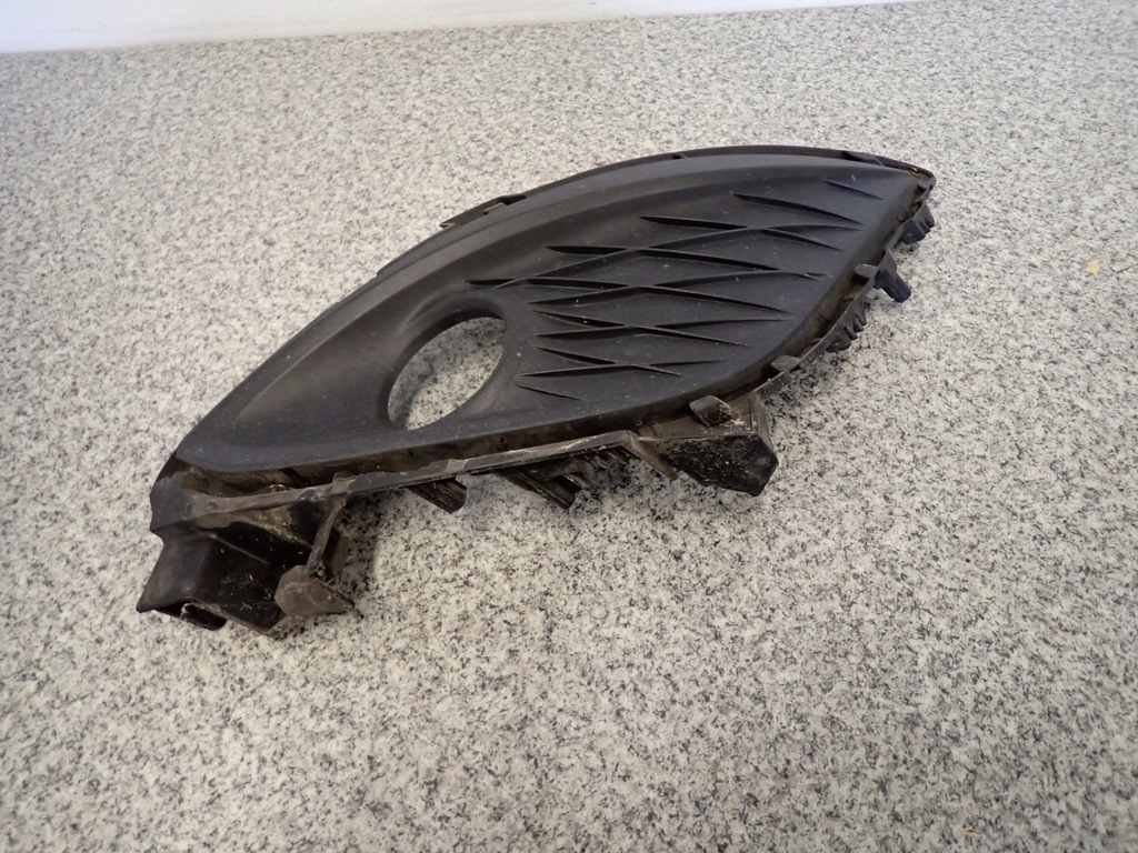 фото №4, Mazda5 mazda 5 ii 10- заглушка противотуманной фары решётка lew