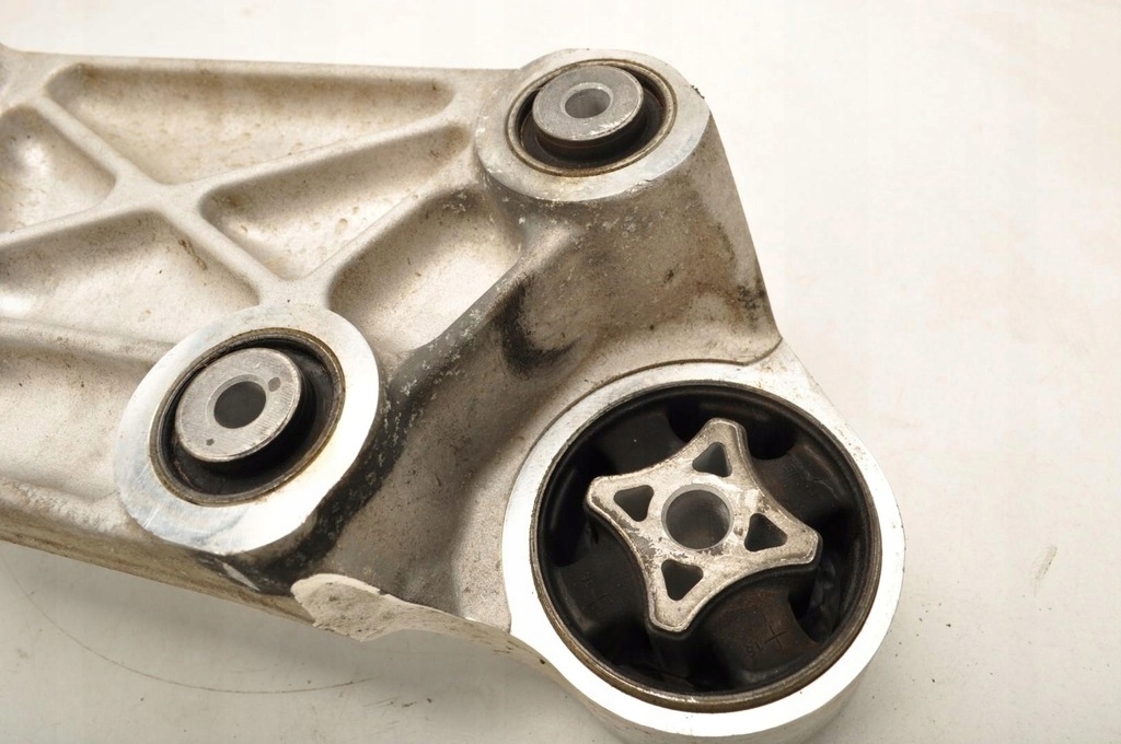 фото №5, Tesla model s p85d кронштейн подушка двигателя