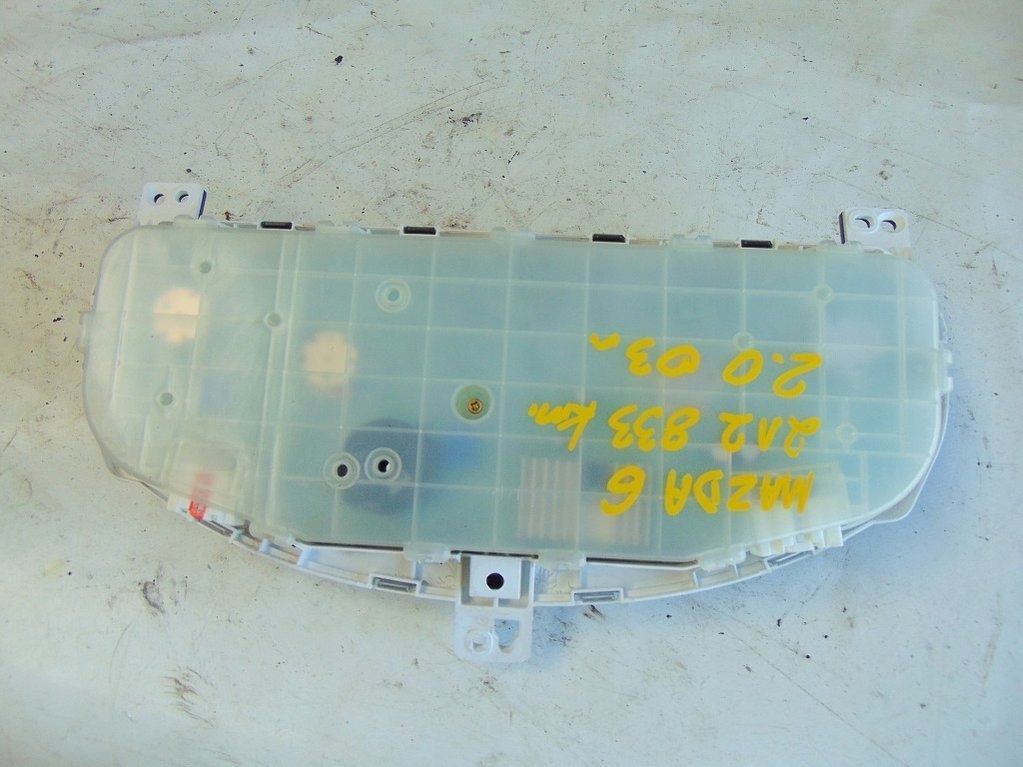 фото №4, Mazda 6 2.0b 03r счетчик приборы