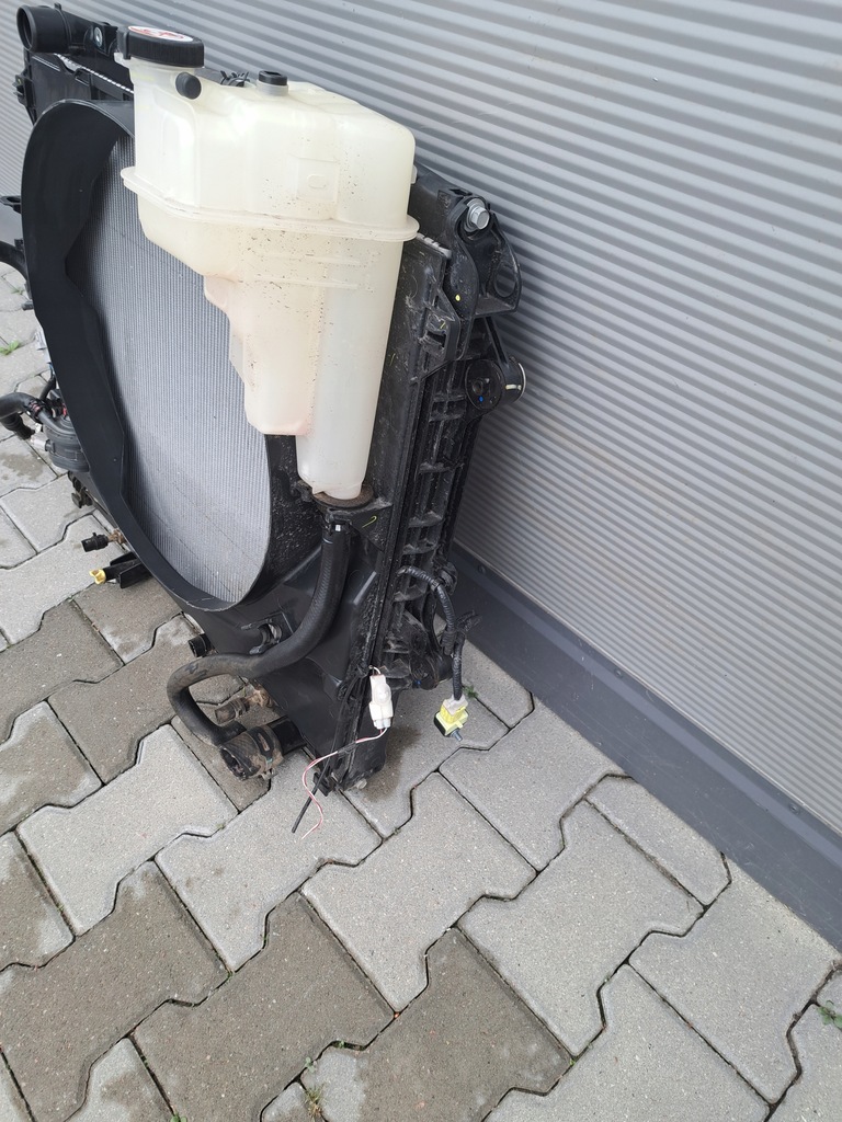 фото №9, Toyota hilux viii invincible радіатор автоматична коробка передач комплект