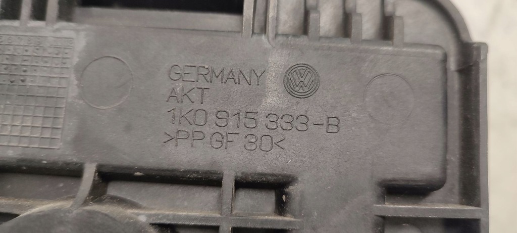 фото №11, Корпус основание аккумулятор vw touran 1,9 tdi