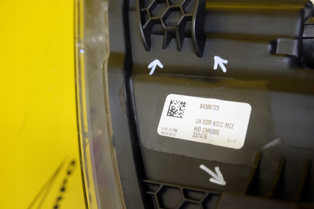 Chevrolet silverado 2016 фара лампа ксенон америка Ціна